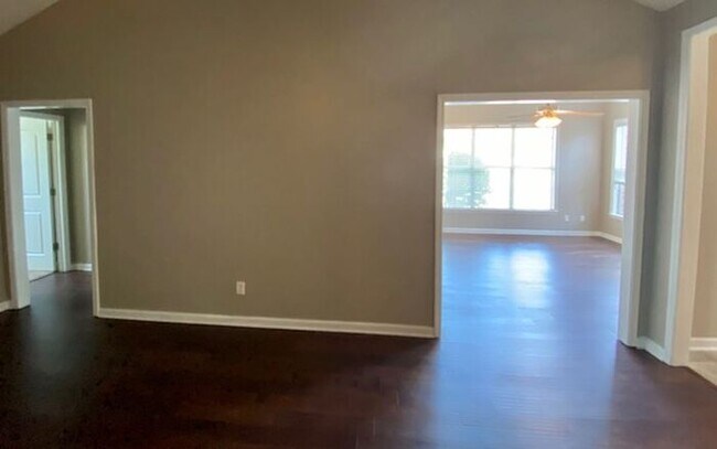 Building Photo - Limited-Time Move-in Specials - Plantation Estates