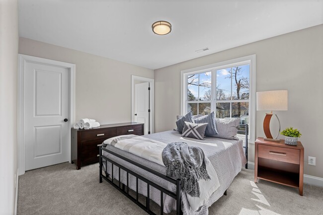 2nd floor bedroom - 8809-8813 Litchford Rd