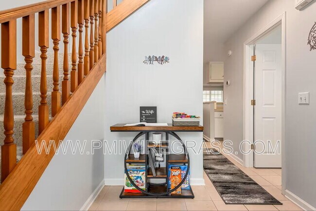 Foto del edificio - 208 Foxchase Ln