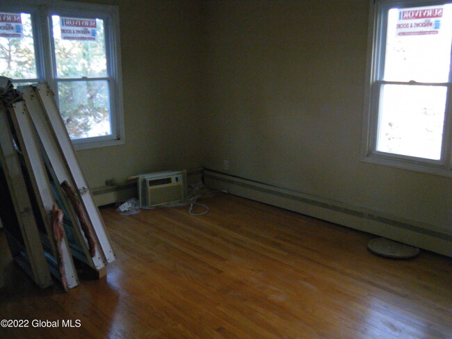 Building Photo - 644 Loudon Rd