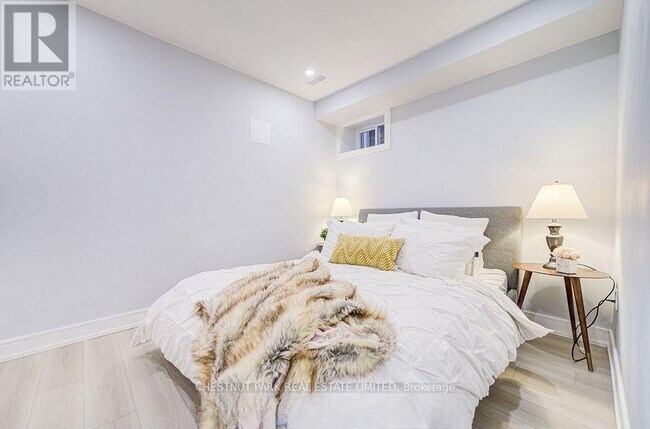 Photo du bâtiment - 770 Pape Ave