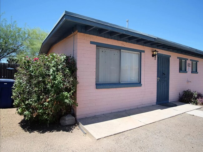 Building Photo - 3419 E Lind Rd