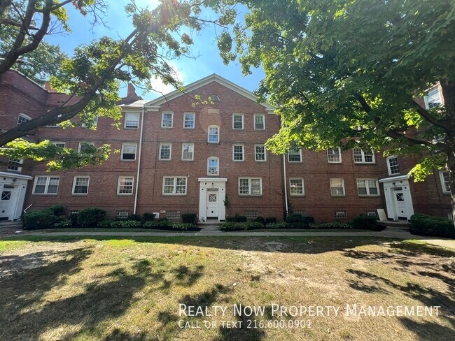 Foto del edificio - 2481 Noble Rd