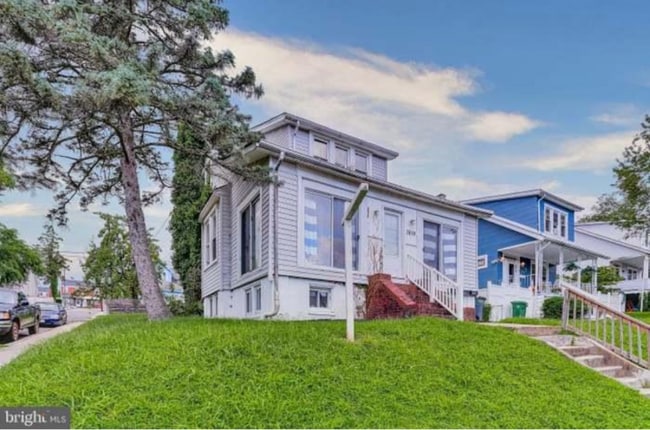 Building Photo - 3819 Woodlea Ave