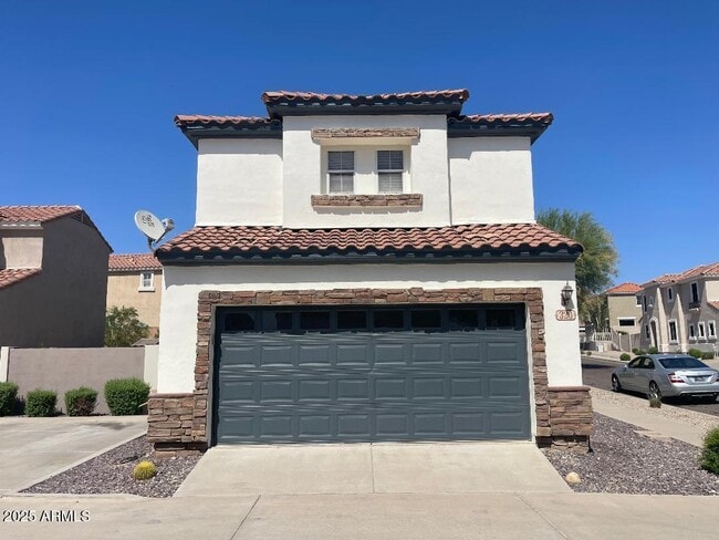 Building Photo - 320 W Mountain Sage Dr