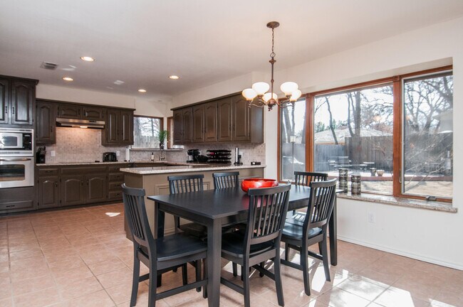 Foto del edificio - 2947 Southridge Dr