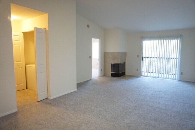 Building Photo - 2/2 condo in Ponte Vedra Beach