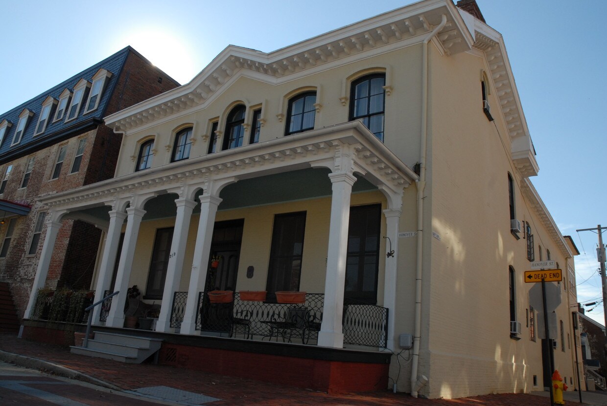 Foto principal - 219 Hanover St