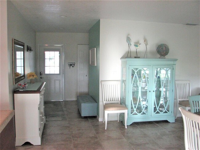 Building Photo - 2116 Harleston Pl