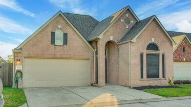 Building Photo - 10506 Pleasant Villas Ln