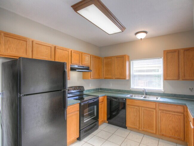 Foto del edificio - 3322 Kelsey Ln