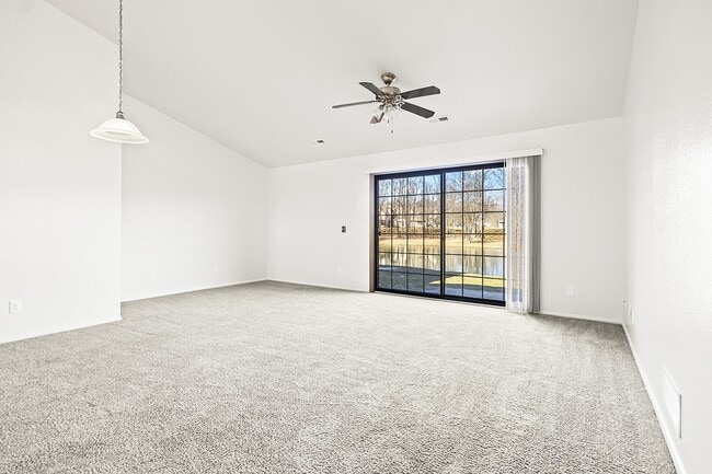 Building Photo - Tanglewood Apartments