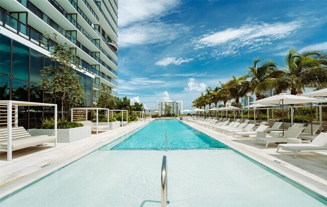 Foto del edificio - 580 72nd St
