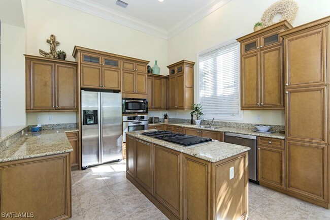 Building Photo - 9799 Bay Meadow