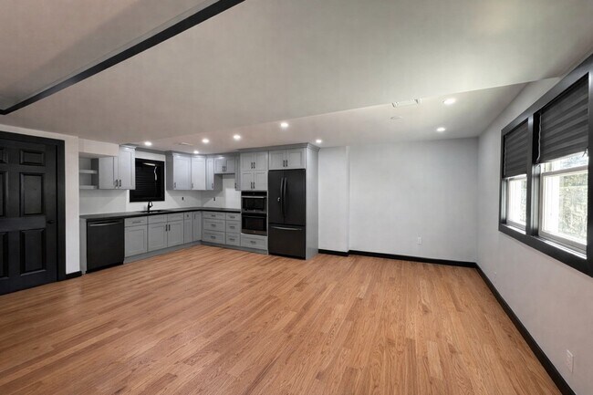 Foto del edificio - 833 Udall Rd