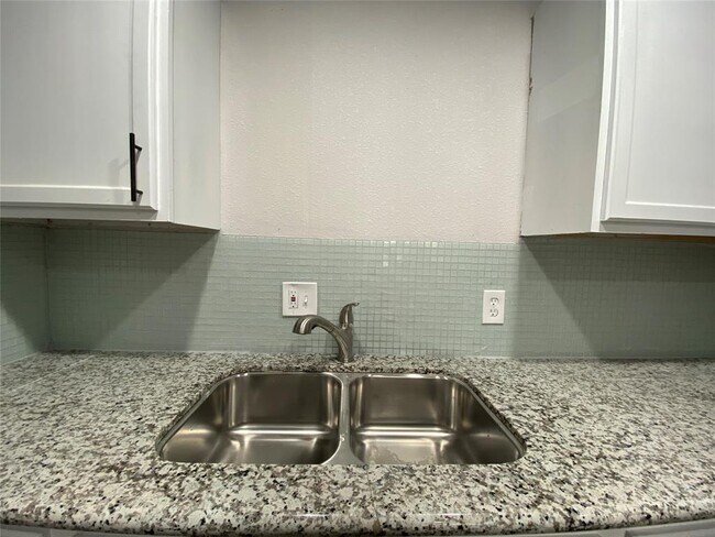 Foto del edificio - 4601 Keystone St