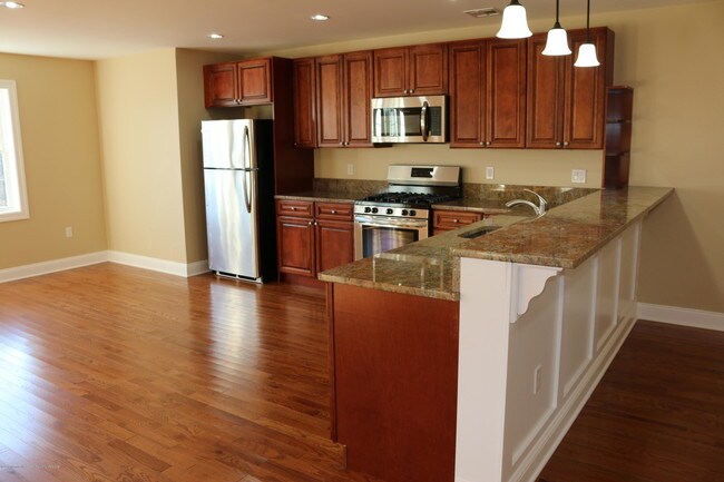 Foto del edificio - 256 Mantoloking Rd