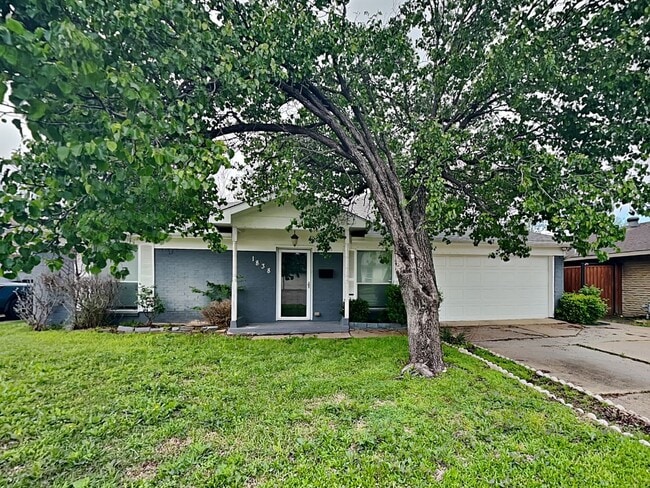 Coming Soon! 4BR/3BA | Updated Single Family Home | Fenced yard | In Grand Prairie! - Coming Soon! 4BR/3BA | Newly Renovated Single Family Home | Fenced yard | In Grand Prairie!