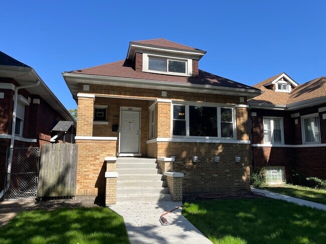 Foto del edificio - 722 E 91st Pl