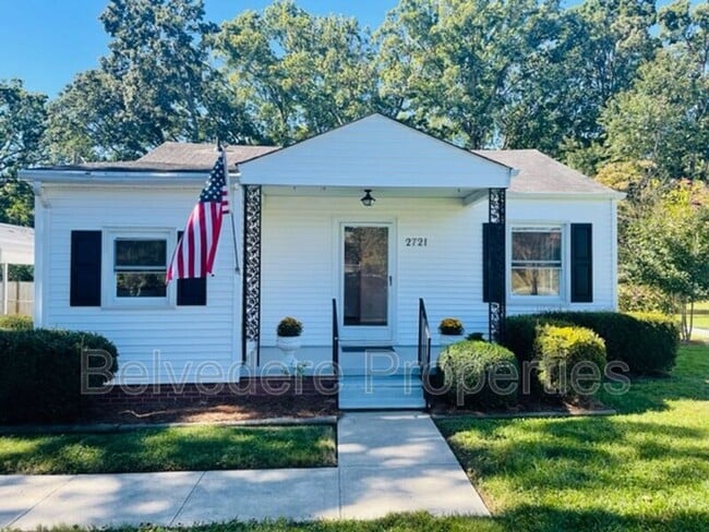 Foto del edificio - 2721 Stratford Dr