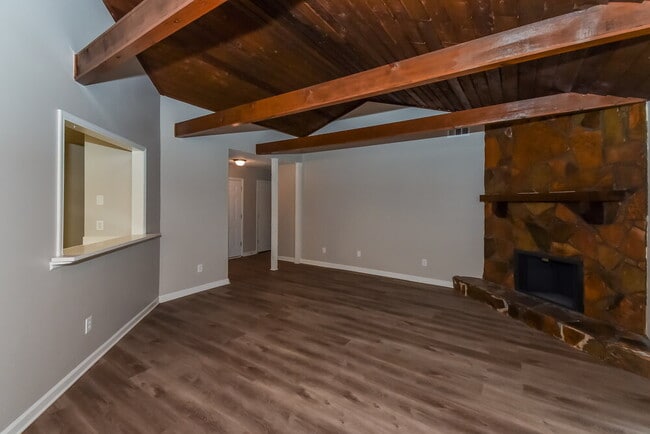 Building Photo - 2429 Chauncey Ln