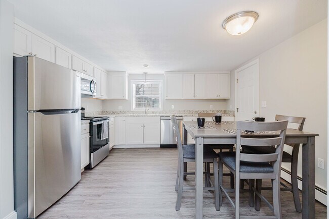 Foto del edificio - 484 Victory Hwy