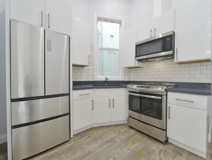 Primary Photo - Remodeled & Sunny Studio with Modern Kitchen