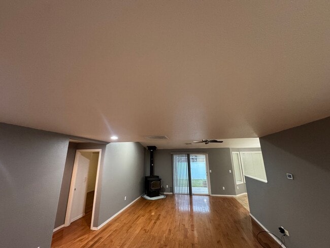 Foto del edificio - 509 Chelan Ave