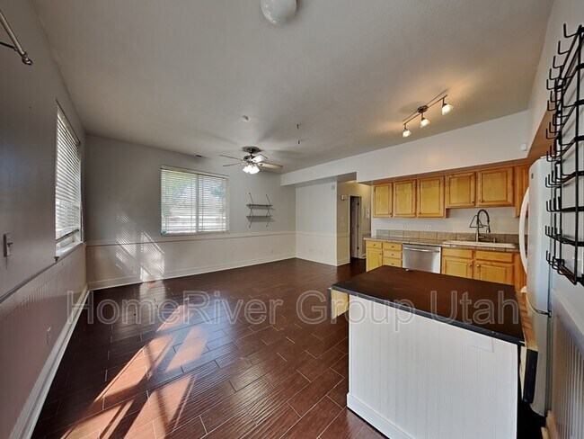 Building Photo - 153 Bamberger Rd