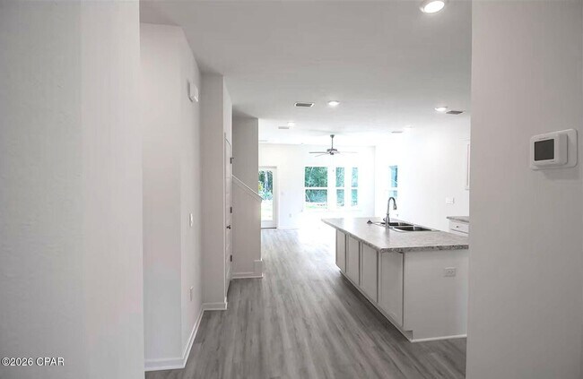 Foto del edificio - 30 Sandywoods Ct