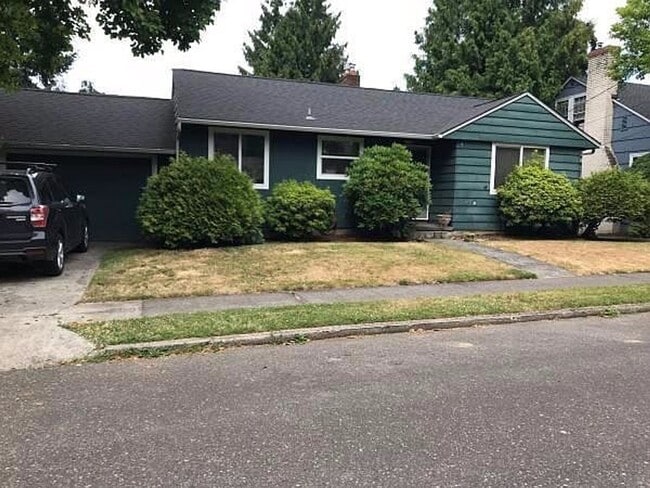 Great Home in the Burlingame area - Great Home in the Burlingame area