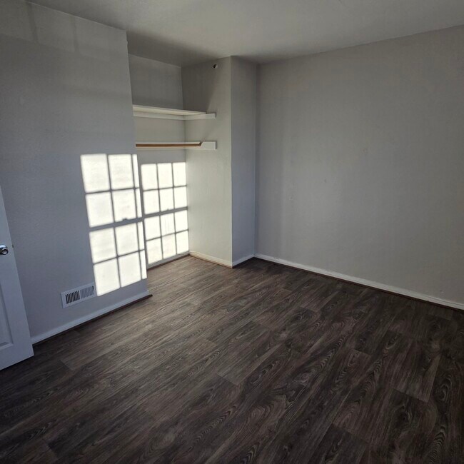 Foto del edificio - 1409 NW Carden Ave