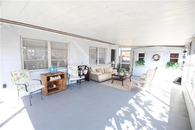 Building Photo - 13017 PELICAN Ln