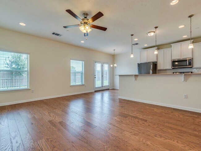 Building Photo - 1611 Airedale Rd
