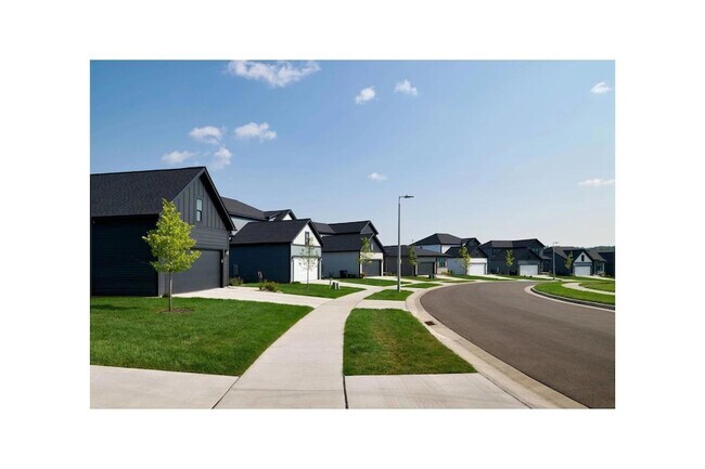 Building Photo - 2127 Preserve Dr NW