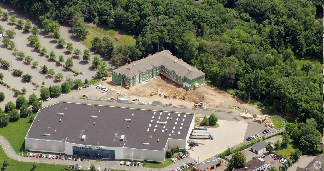 The Residences at Upper Saddle River Apartments in Saddle River, NJ