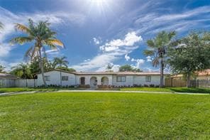 Building Photo - 16670 SW 90th Ave