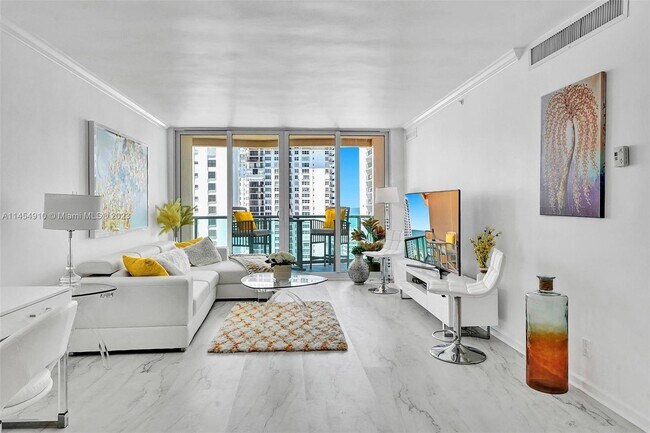 Building Photo - 2501 S Ocean Dr