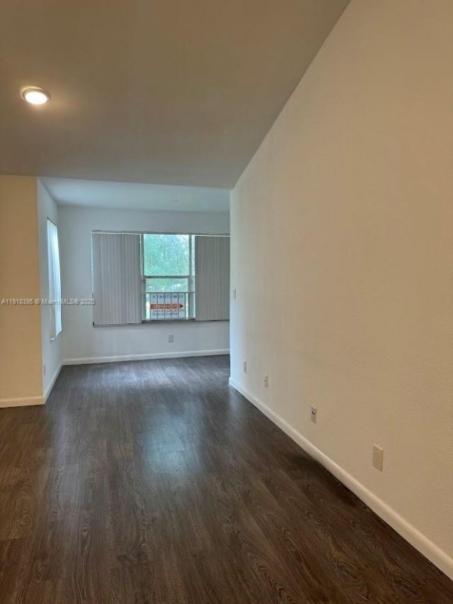 Foto del edificio - 12430 Vista Isles Dr