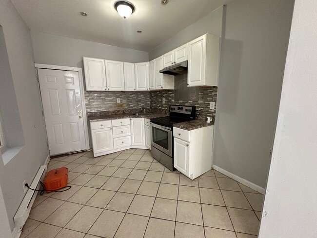 Building Photo - 4947 Hoopes St