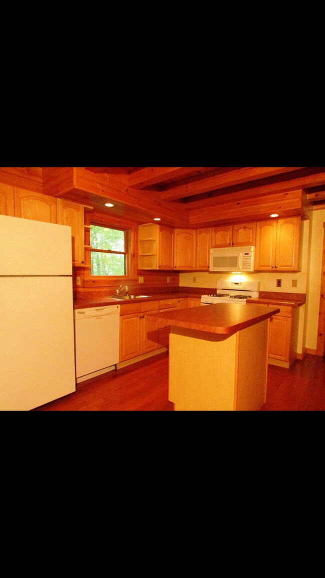 Building Photo - 1415 Briscoe Rd