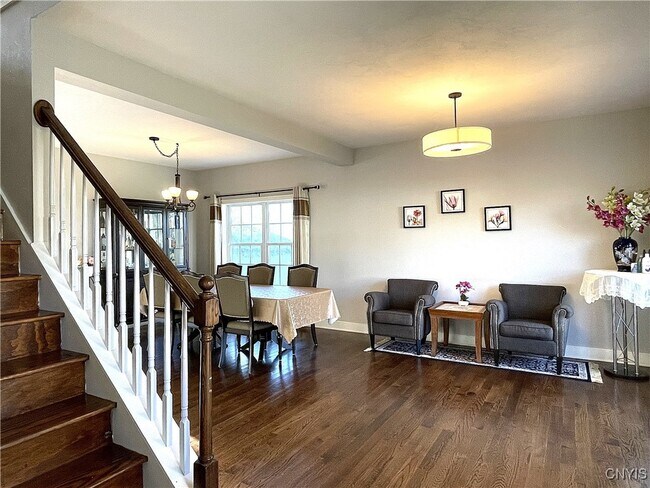 Foto del edificio - 4481 Southwood Heights Dr