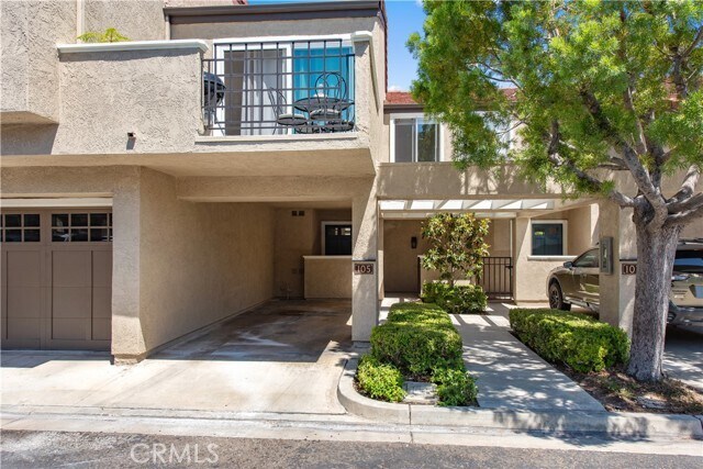Foto principal - 105 Stanford Ct