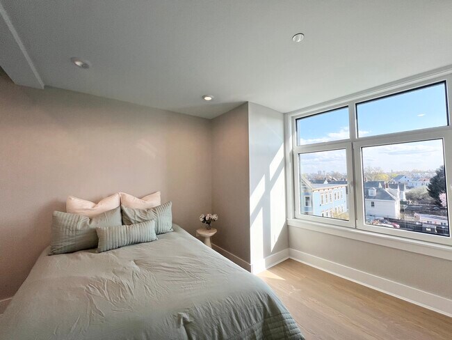 Foto del edificio - 379 Somerville Ave