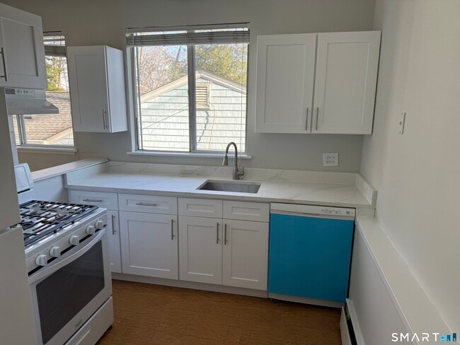 Foto del edificio - 7 McAllister Ave