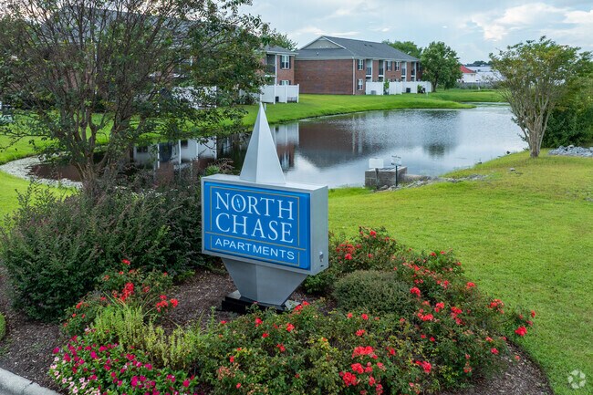 Foto del edificio - North Chase Apartments