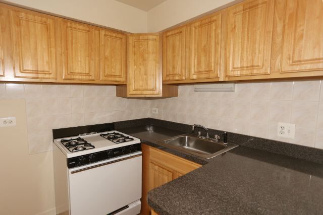 Foto del edificio - 443 W Aldine