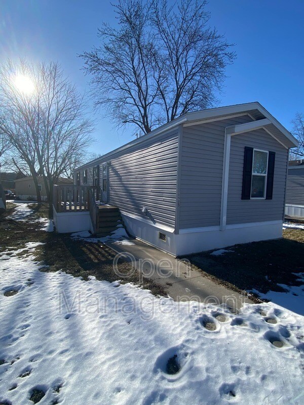 Foto del edificio - 8905 NE 107th St