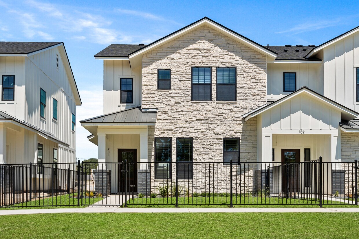 Foto principal - 5811 S 31st St