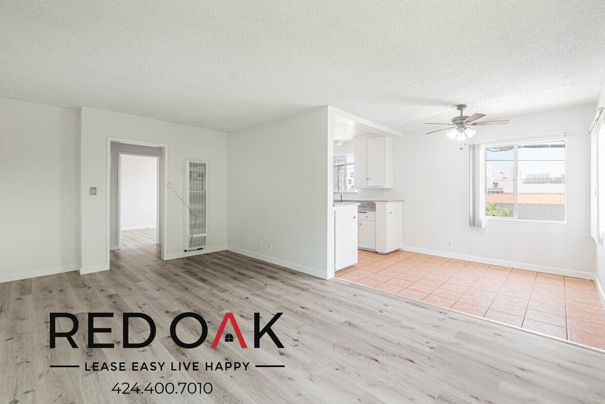Foto principal - 1200 N McCadden Pl